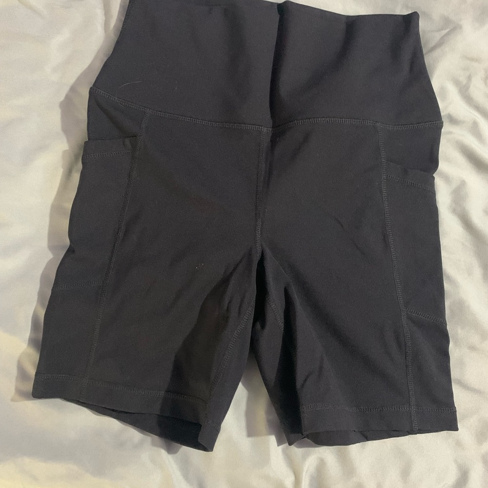 Sleek Black High-Waisted Bike Shorts